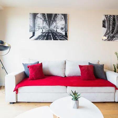 Appartement spacieux avec vue Cathédrale Reims Extérieur photo