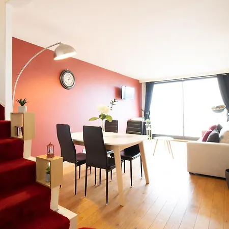 Appartement spacieux avec vue Cathédrale Reims Extérieur photo